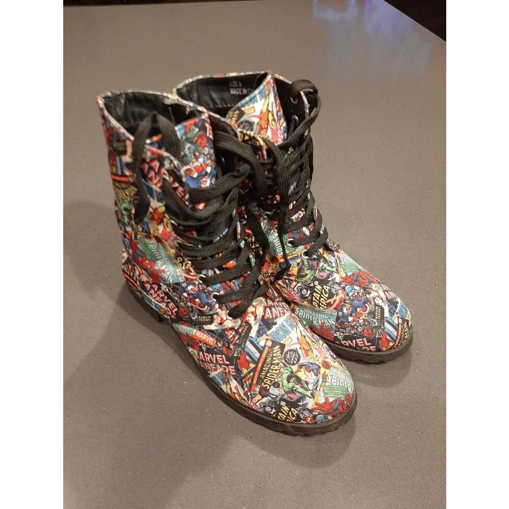 Marvel Comics Print Combat Boots Womens Size 8 Superhero Lace Up Ankle Boots - Picture 2 of 10